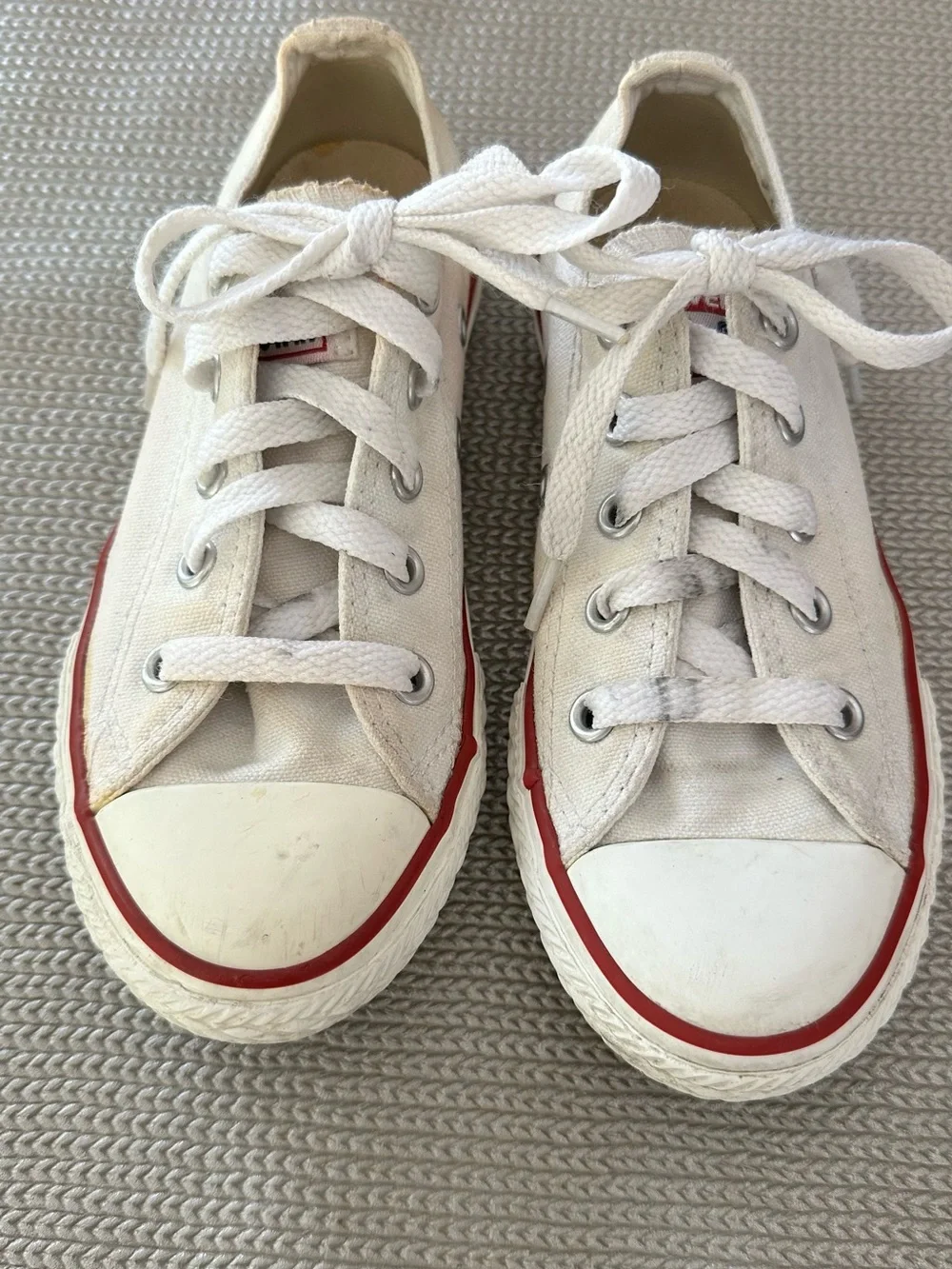 Kids Converse size 12